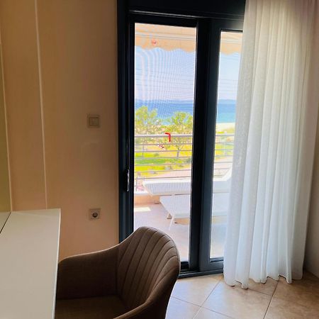Allea Hotel And Apartments Toroni Bagian luar foto