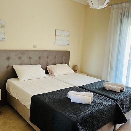 Allea Hotel And Apartments Toroni Bagian luar foto