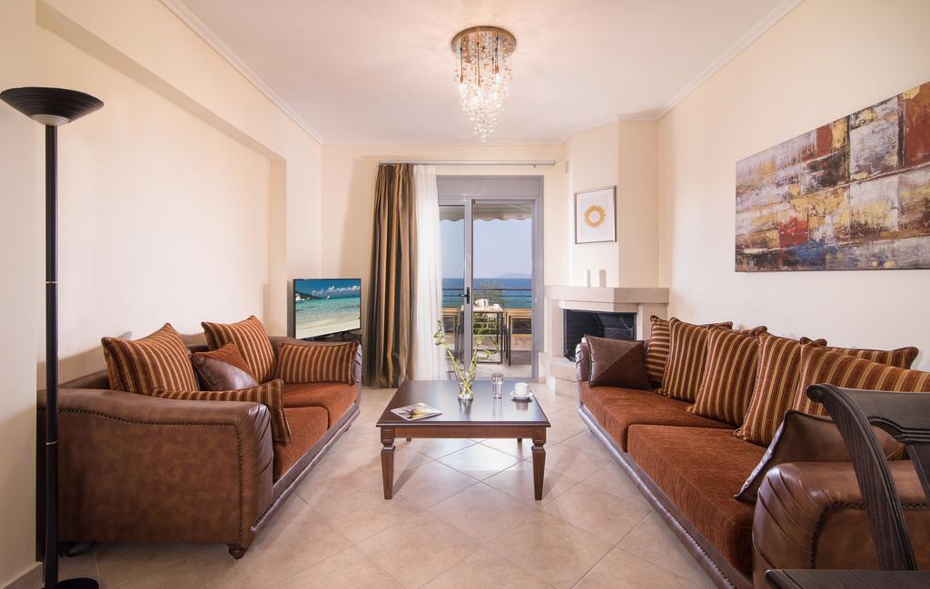 Allea Hotel And Apartments Toroni Bagian luar foto